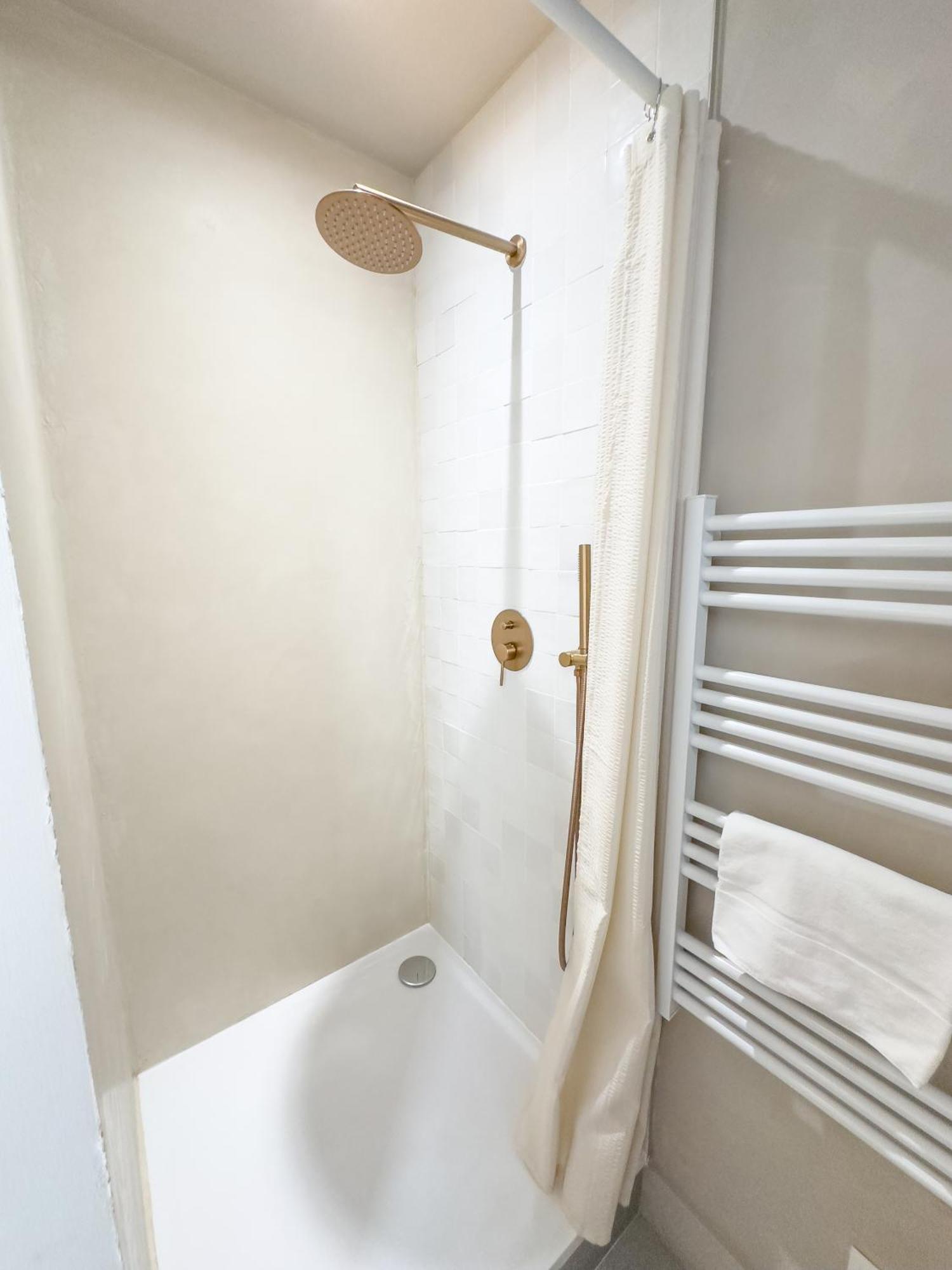 Appartement Hypercentre - Le Balcon Des Pyrenees à Pau Extérieur photo
